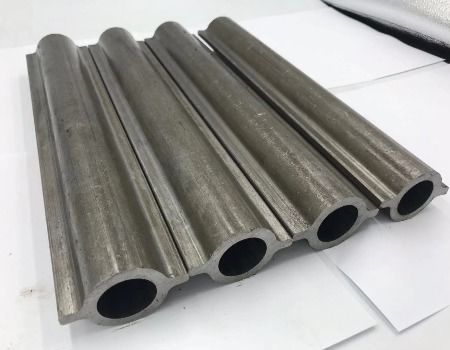 L'acier allié sans couture de la Chine OD57*WT5mm a formé le tube pour l'échangeur de Boiler&Heat de TORICH, fabricant de la Chine